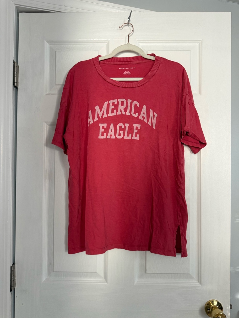 American Eagle Red Graphic Tee